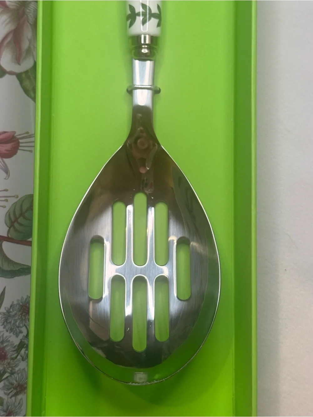 Portmeirion Botanic Garden Slotted Serving Spoon Pansy Purple 10” NIB BG78078